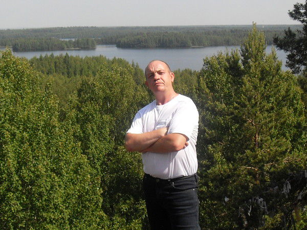 Юрий Деревянко