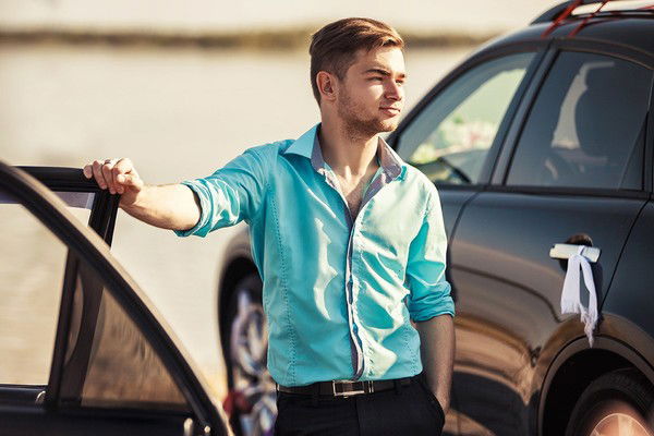 Евгений Иванов