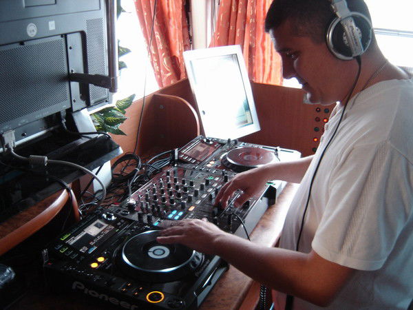 Дмитрий Саитгалин