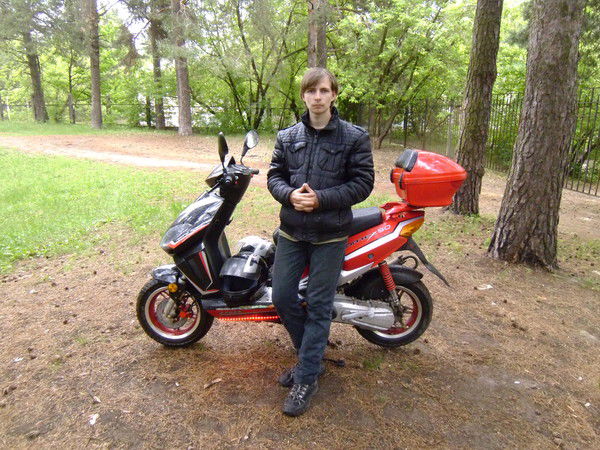 Максим Мотов