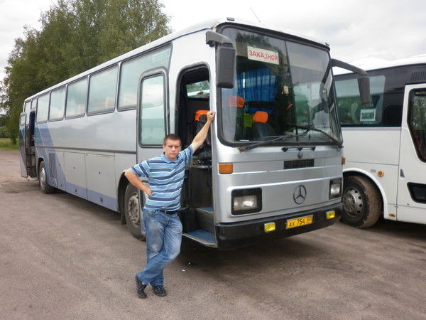 Александр Хиров