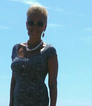 Дина Харичева