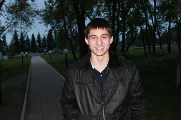 Максим Кизуб