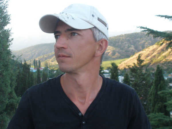 Роман Зубов