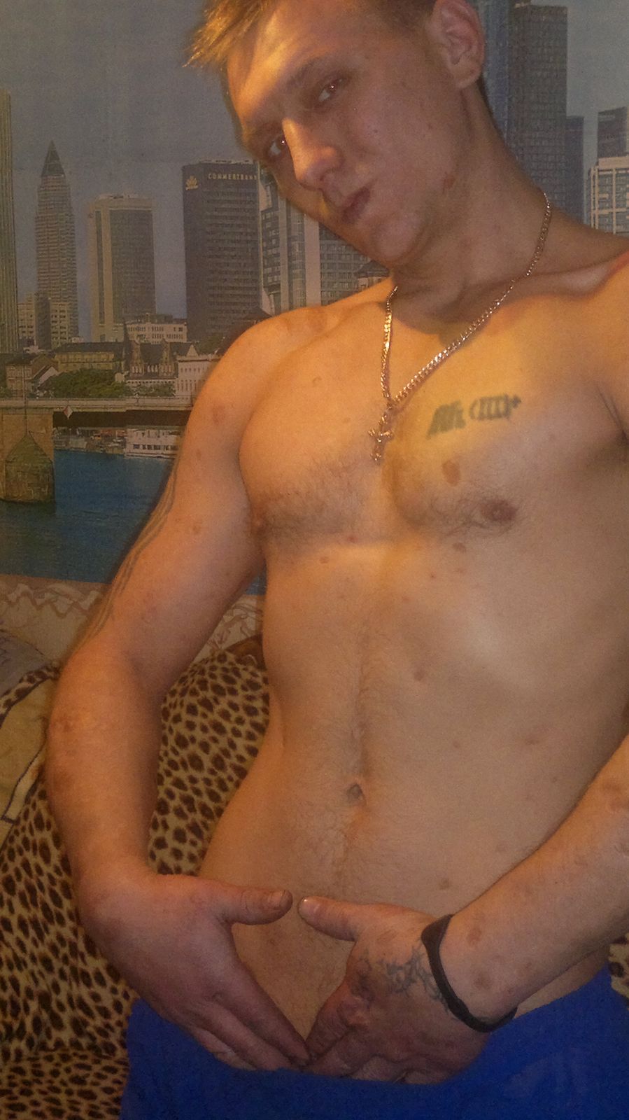 Денис Викторович