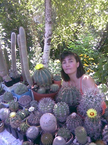 Нэлли Акатова