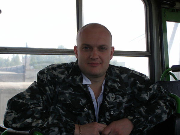 Игорь Николаев