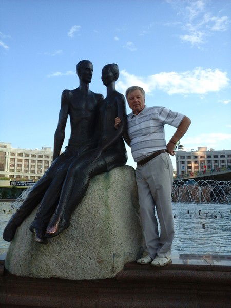 Виктор Казанов