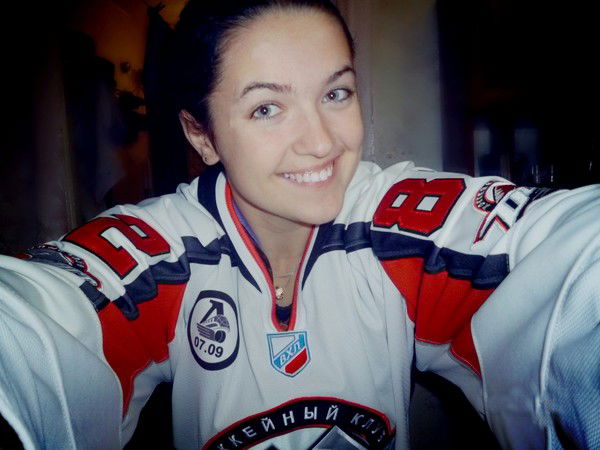 Настя Хохленко