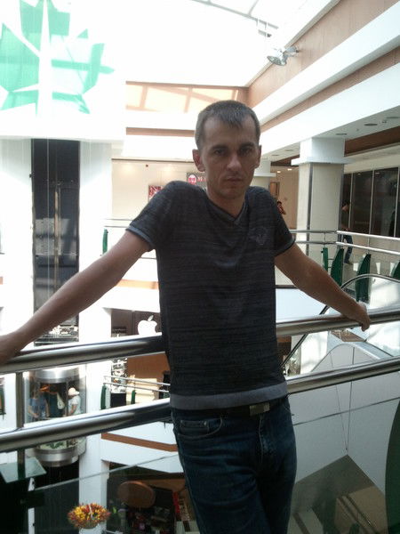 Александр Дёмин