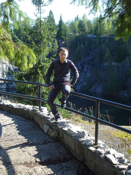 Коля Плющев