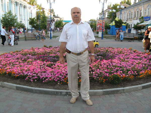 Николай Левченко