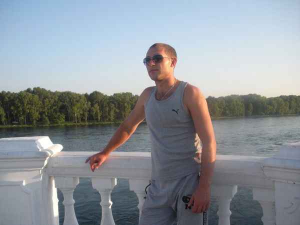 Евгений Шлёмов