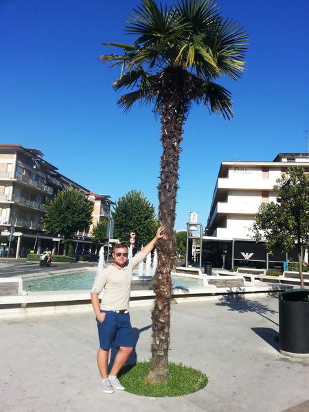 Андрей Лейкер