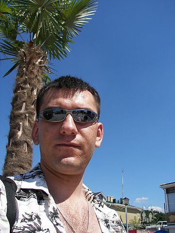 Роман Богданов