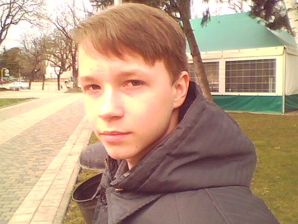 Максим Хотин