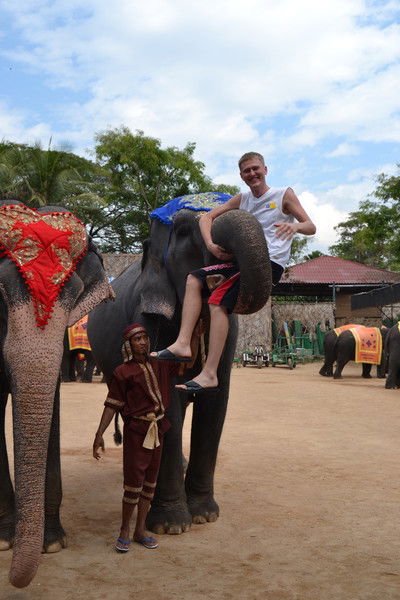 Александр Лавриненков