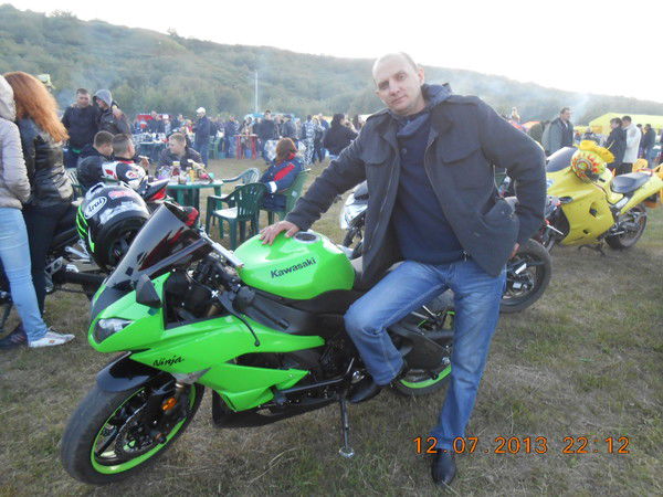 Александр Рыжов