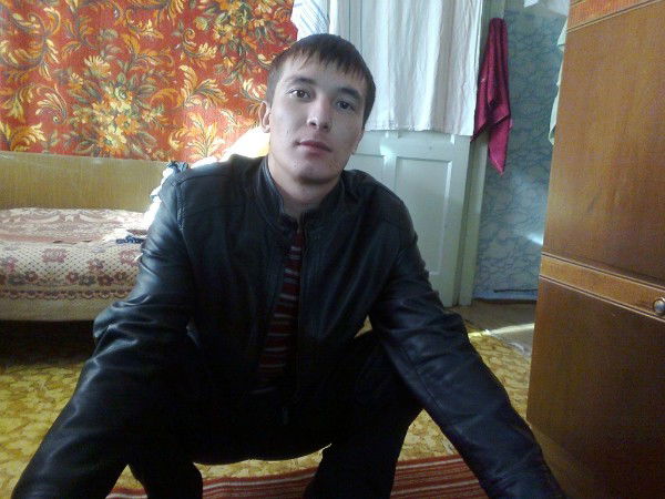 Даник Каухаров