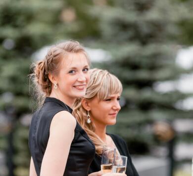 Оленька Монич