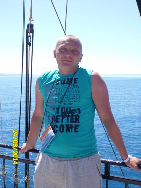 Александр Волхонский