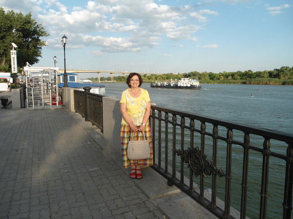 Бела Демидова