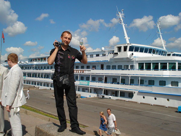 Евгений Лазарев