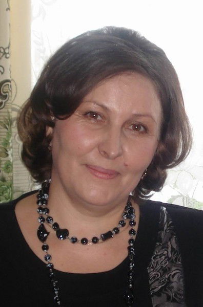 Елена Попова