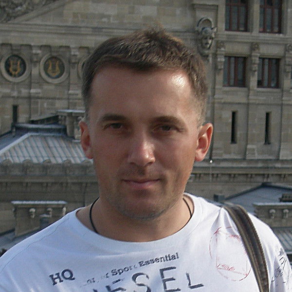 Сергей Комаров