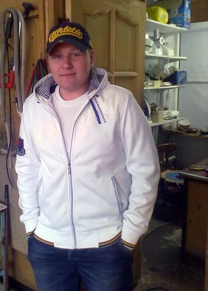 Максим Иванов