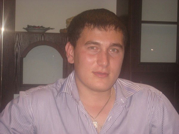 Азиз Узбеков