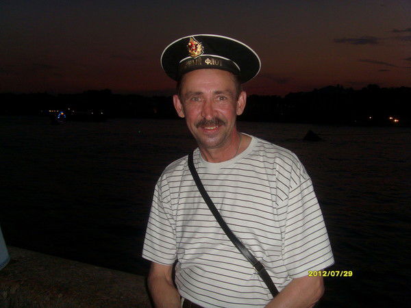 Михаил Сатаров