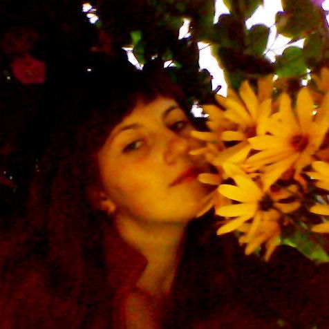 Лена Почтарева