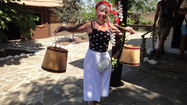 Елена Попова