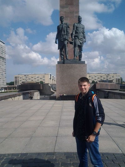 Артём Бороздин