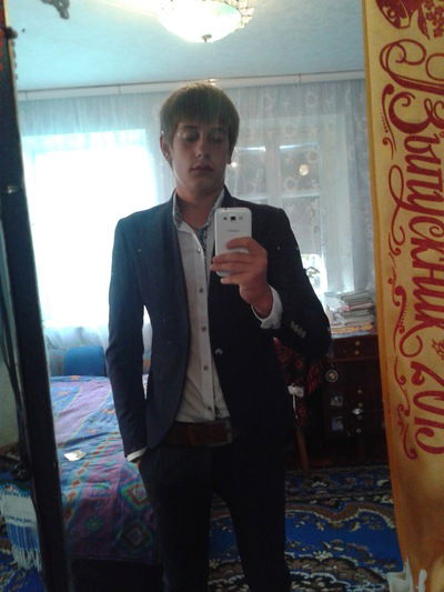 Влад Колесников