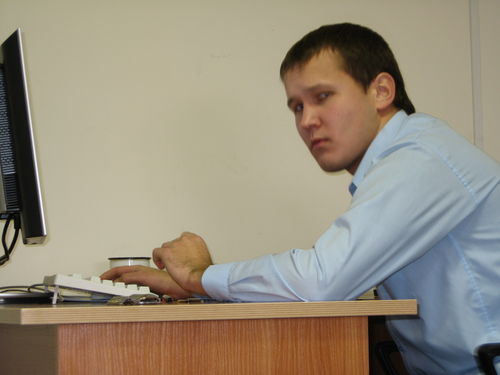 Денис Аманов