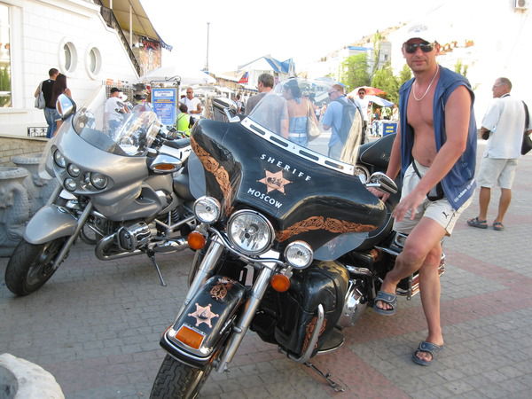 Александр Бондаренко