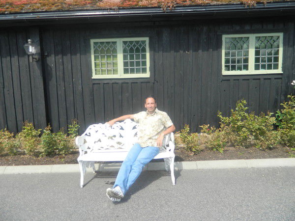 Михаил Попов