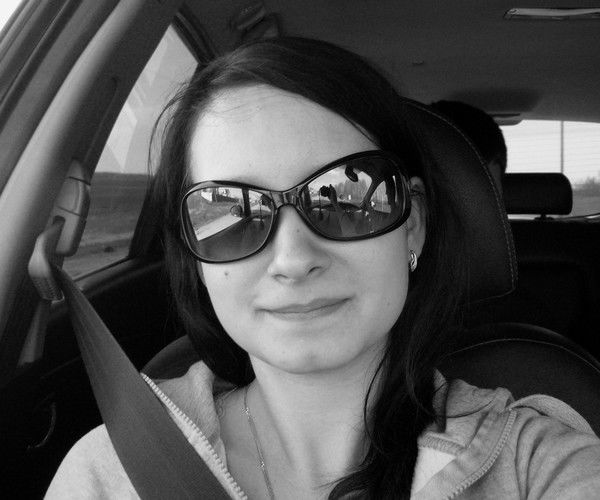 Любашка Суханова