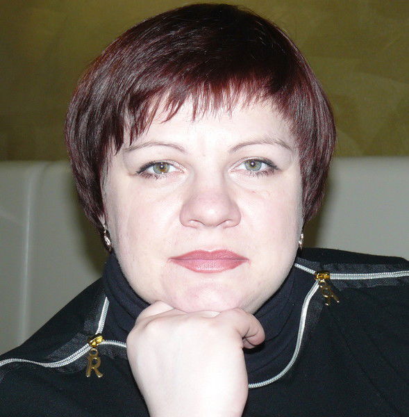 Елена Коломиец