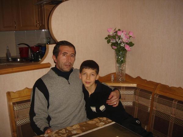 Азат Петросян