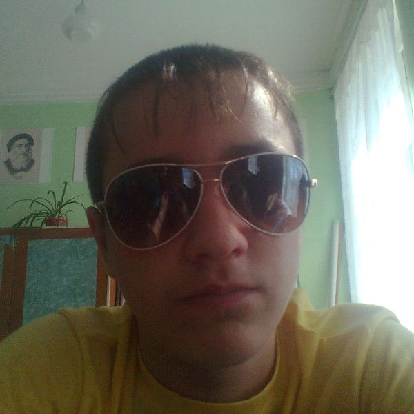 Евгений Карнаух