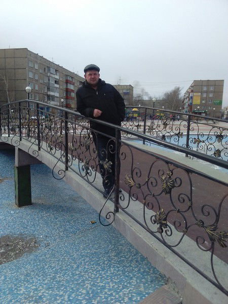 Олег Неделин