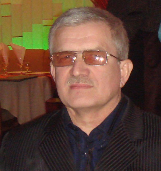 Николай Ступаренко