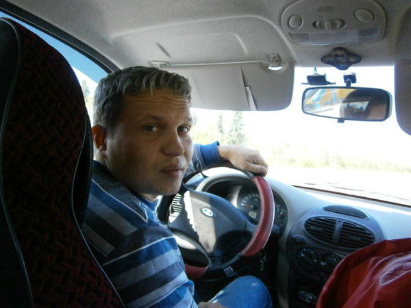 Дмитрий Леушин