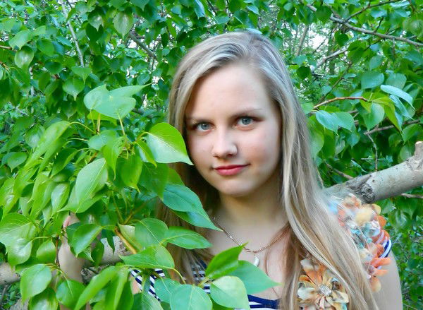 Лера Бортникова