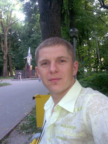 Артем Подлубний