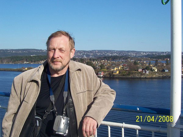 Борис Шампаров