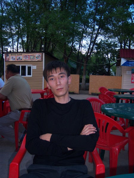 Алмас Кенжебаев